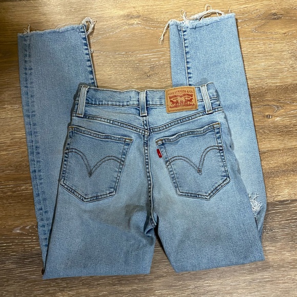 Levi Straight jeans size 24 - Picture 3 of 4